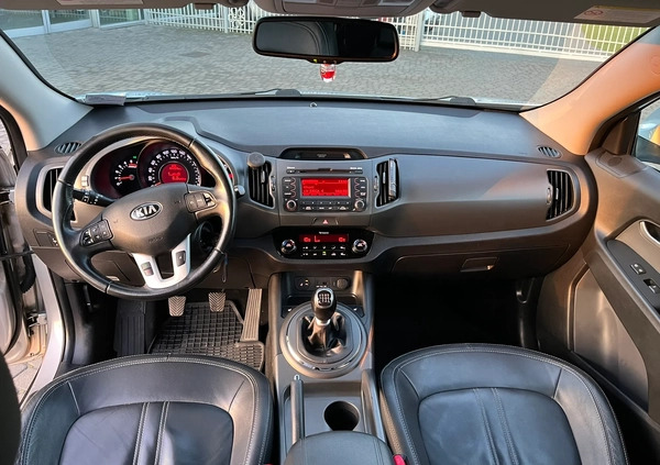 Kia Sportage cena 49900 przebieg: 198583, rok produkcji 2013 z Rzeszów małe 137